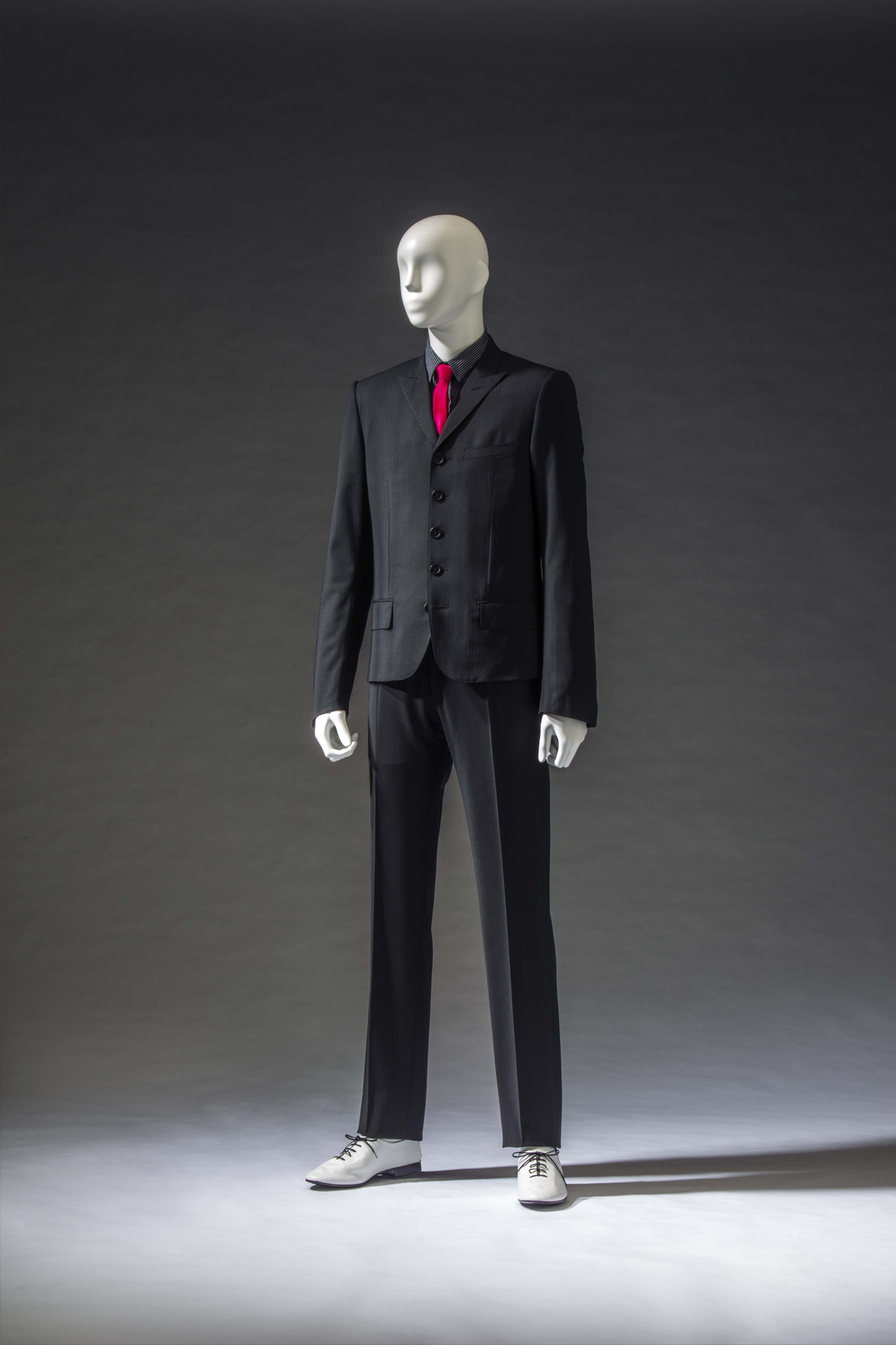 Suit (jacket and trousers)