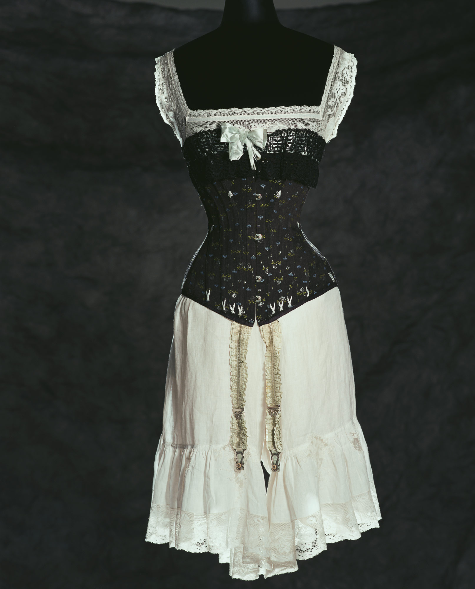 Corset dress 1900s outlet