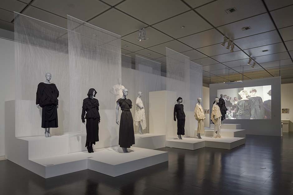 Future Beauty: 30 Years of Japanese Fashion展