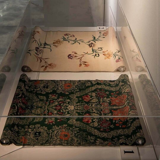 収蔵品紹介 29
 服の向こうに見える世界